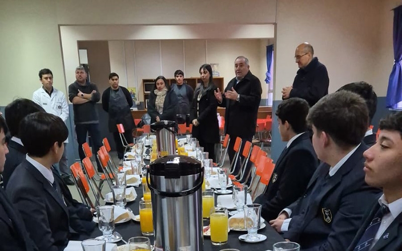 Desayuno reconoció destacado puntaje SIMCE de 3° Medio BHC