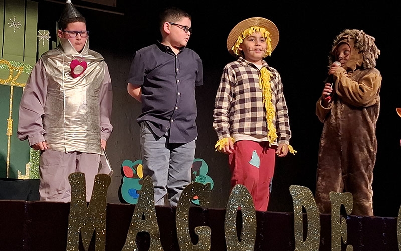 Estudiantes de Taller de Teatro estrenaron obra “El Mago de Oz”