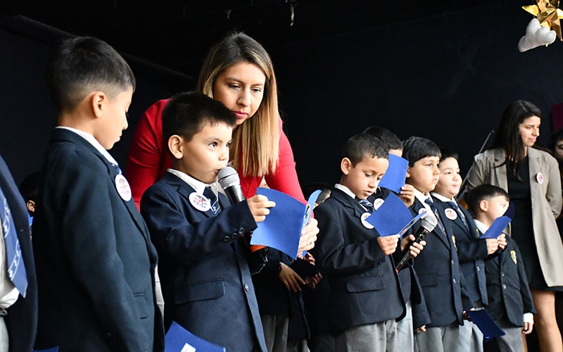 Ceremonia de Primeros Básicos &quot;Ya sé leer&quot; en el Centro Educativo Salesianos Talca