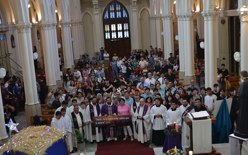 Misa Juvenil en Talca fue presidida por Padre Marcelo Rojas