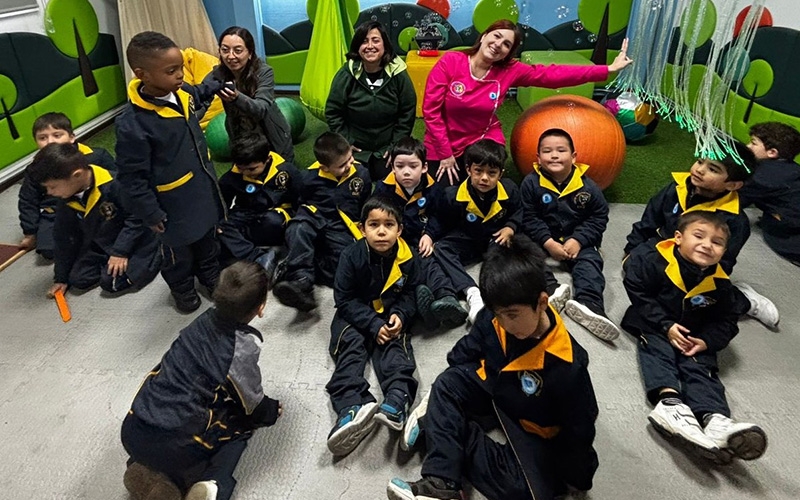 Semana de Concientización del Autismo en el CEST