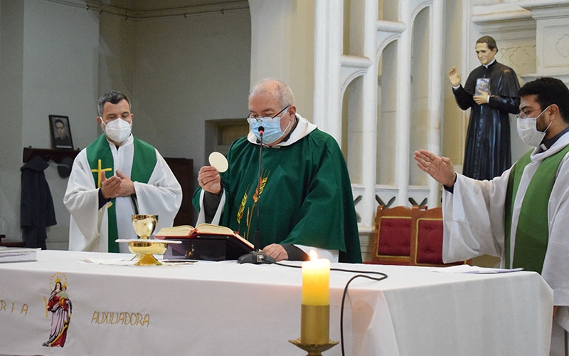Alumnos celebraron Eucaristía Finalización 1° Semestre