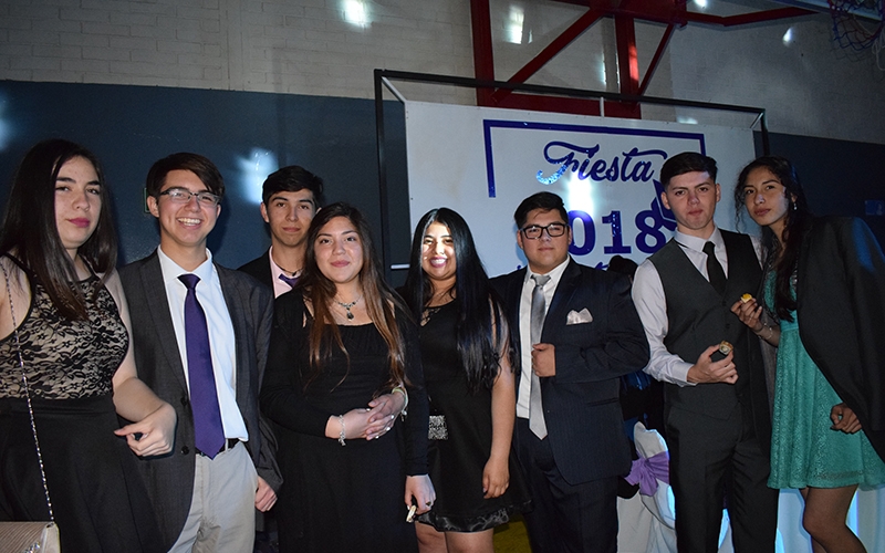 Estudiantes de Cuartos Medios participaron en Fiesta de Gala 2018